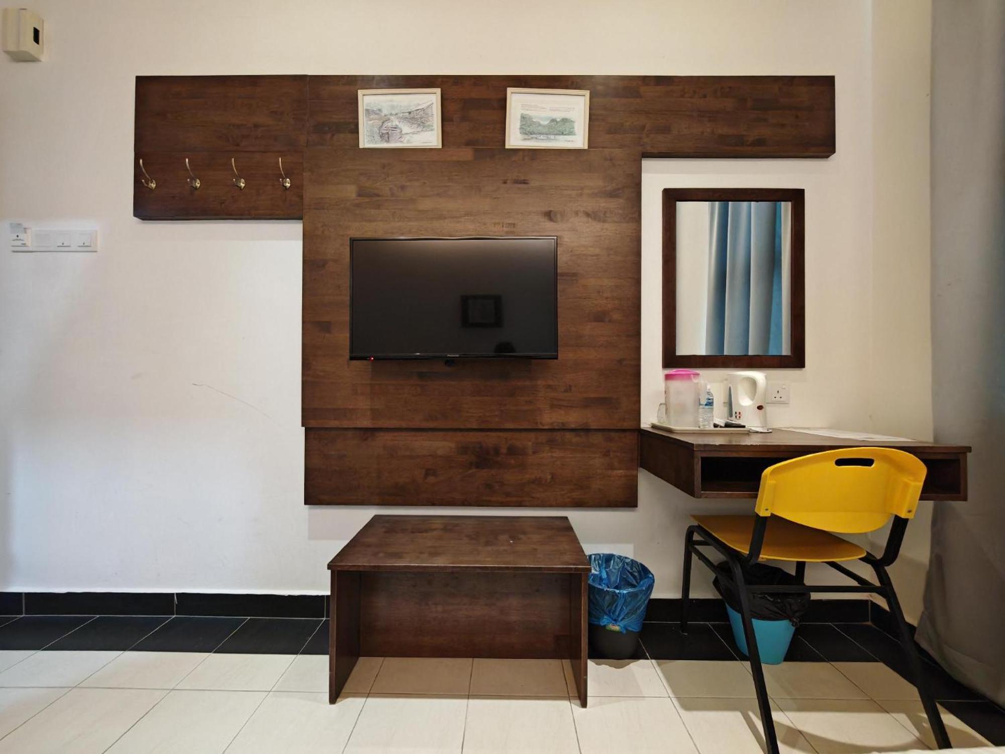 Citrine Hotel Seri Iskandar Exterior foto